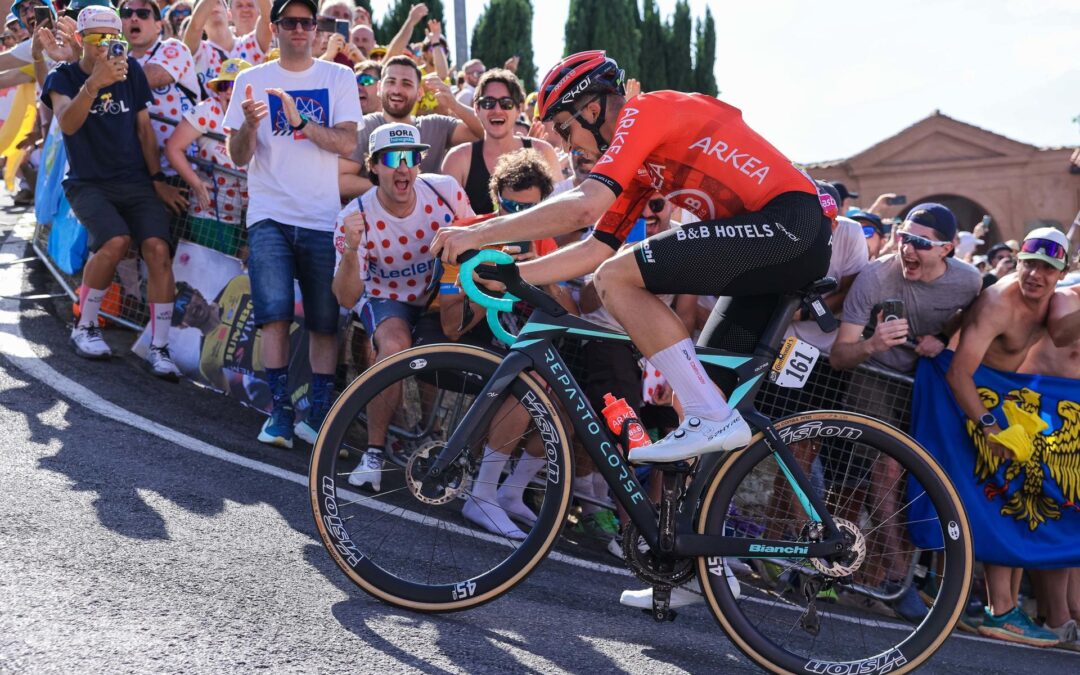 Kevin Vauquelin’s Triumph on Historic Tour de France Stage Delights Italian Crowds