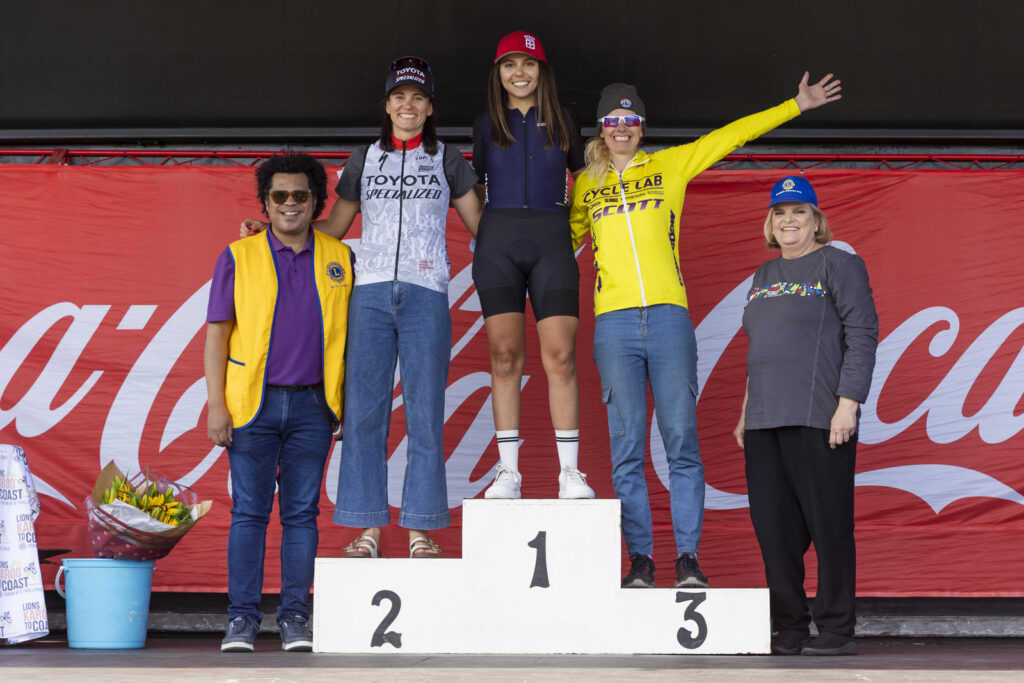 Cherise Willeit, Catherine Colyn and Lehane Oosthuizen completed the 2024 Lions Karoo to Coast women’s podium. Photo by Oakpics.com.