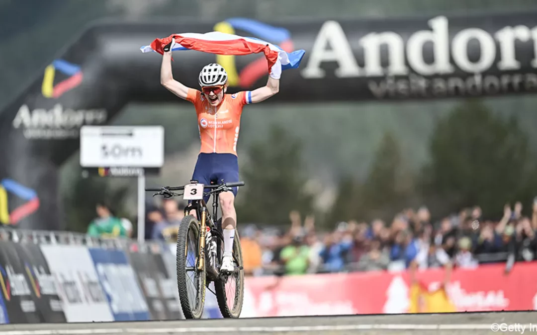Puck Pieterse Claims First Elite MTB World Championship Title in Thrilling Solo Victory
